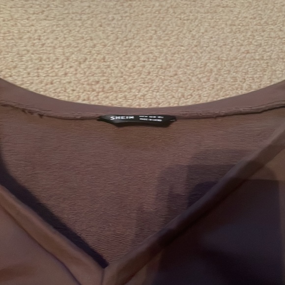 shein sweat set with cropped shirt and high rise sweatpants - Picture 4 of 4